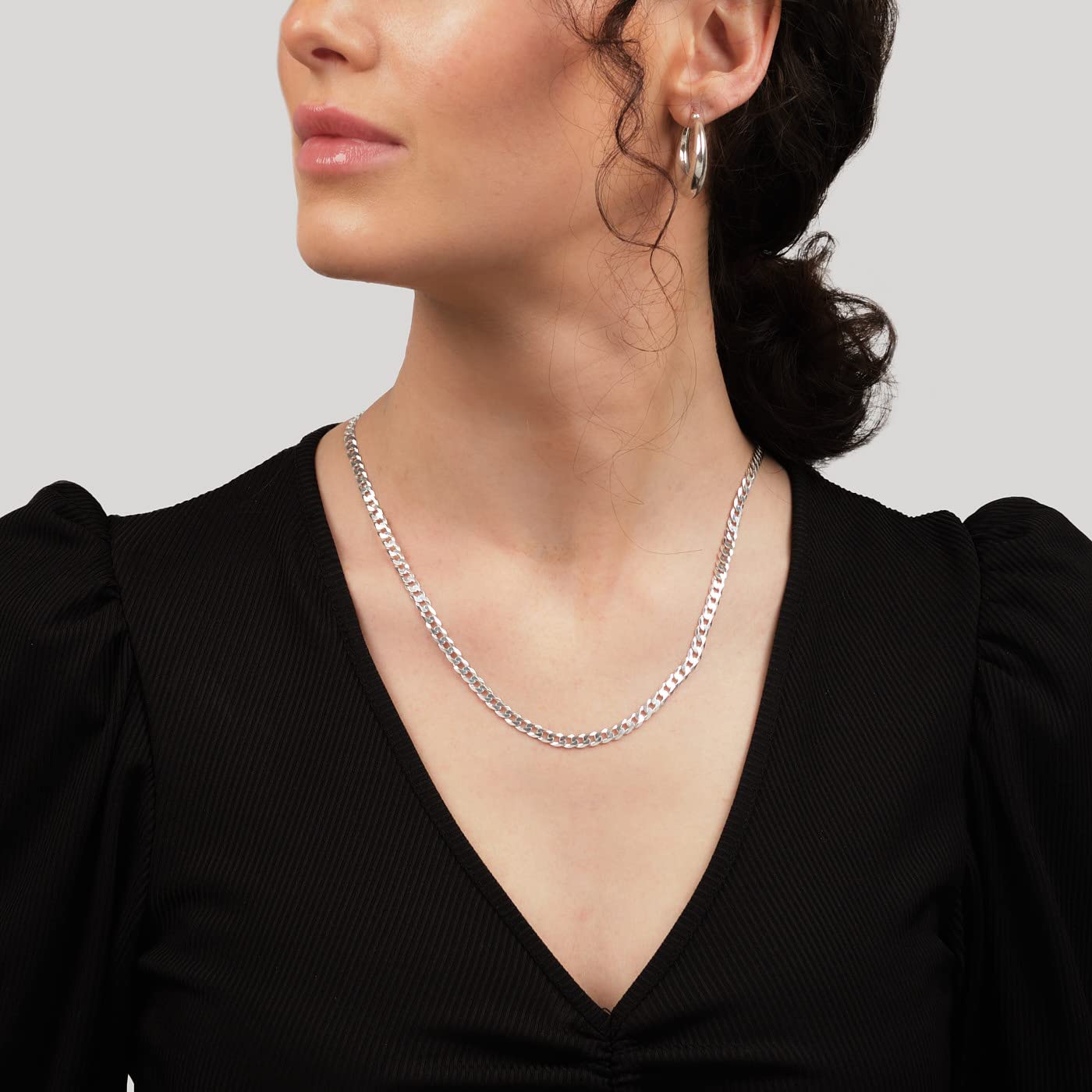 4.8mm 925 sterling silver curb chain necklace on female model