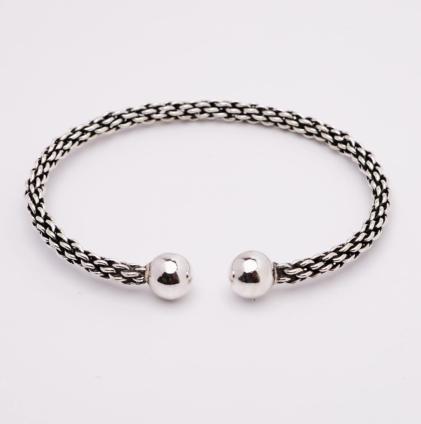 Women's Slim Rope Design Sterling Silver Bangle