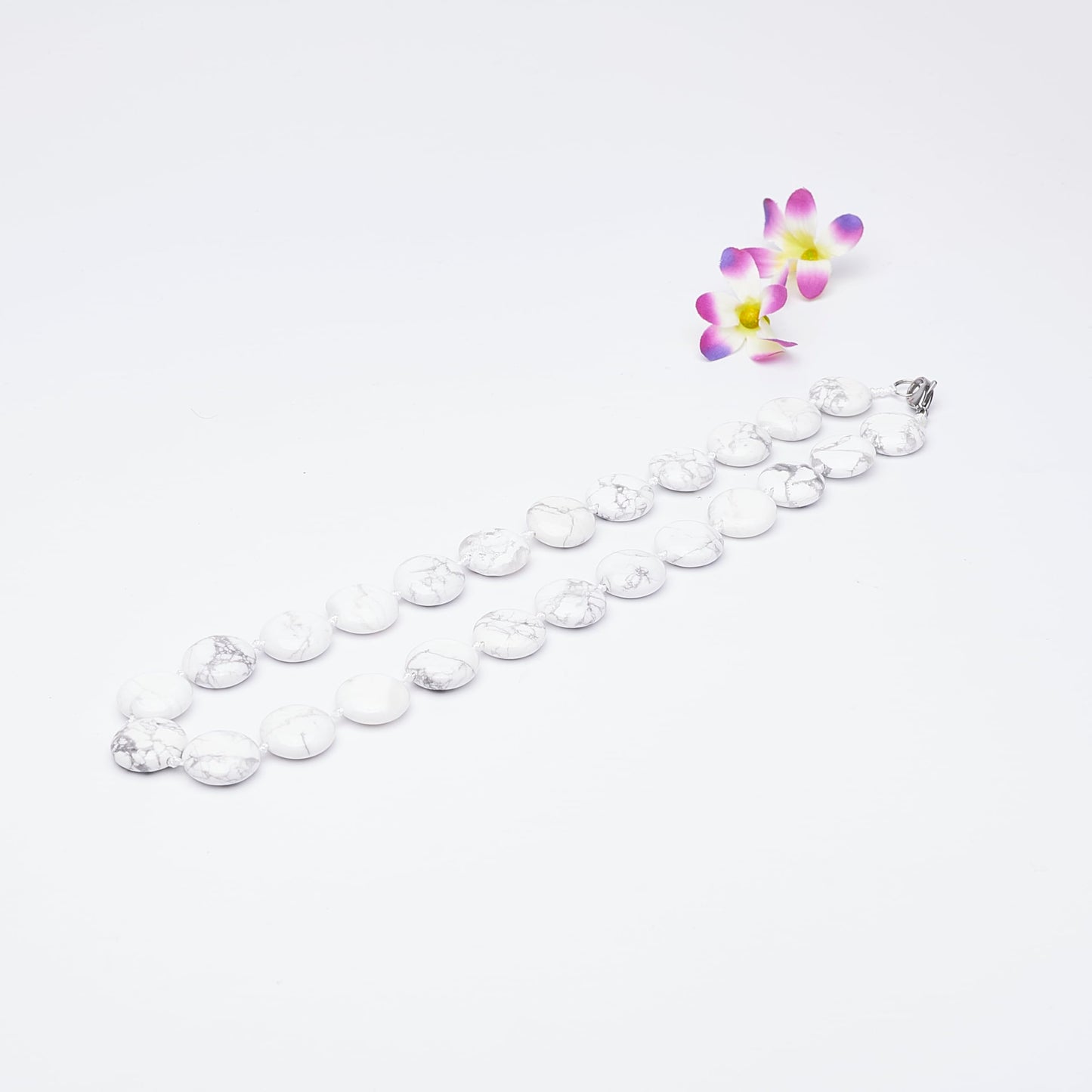 White Turquoise 16mm Round Disc Beaded Necklace