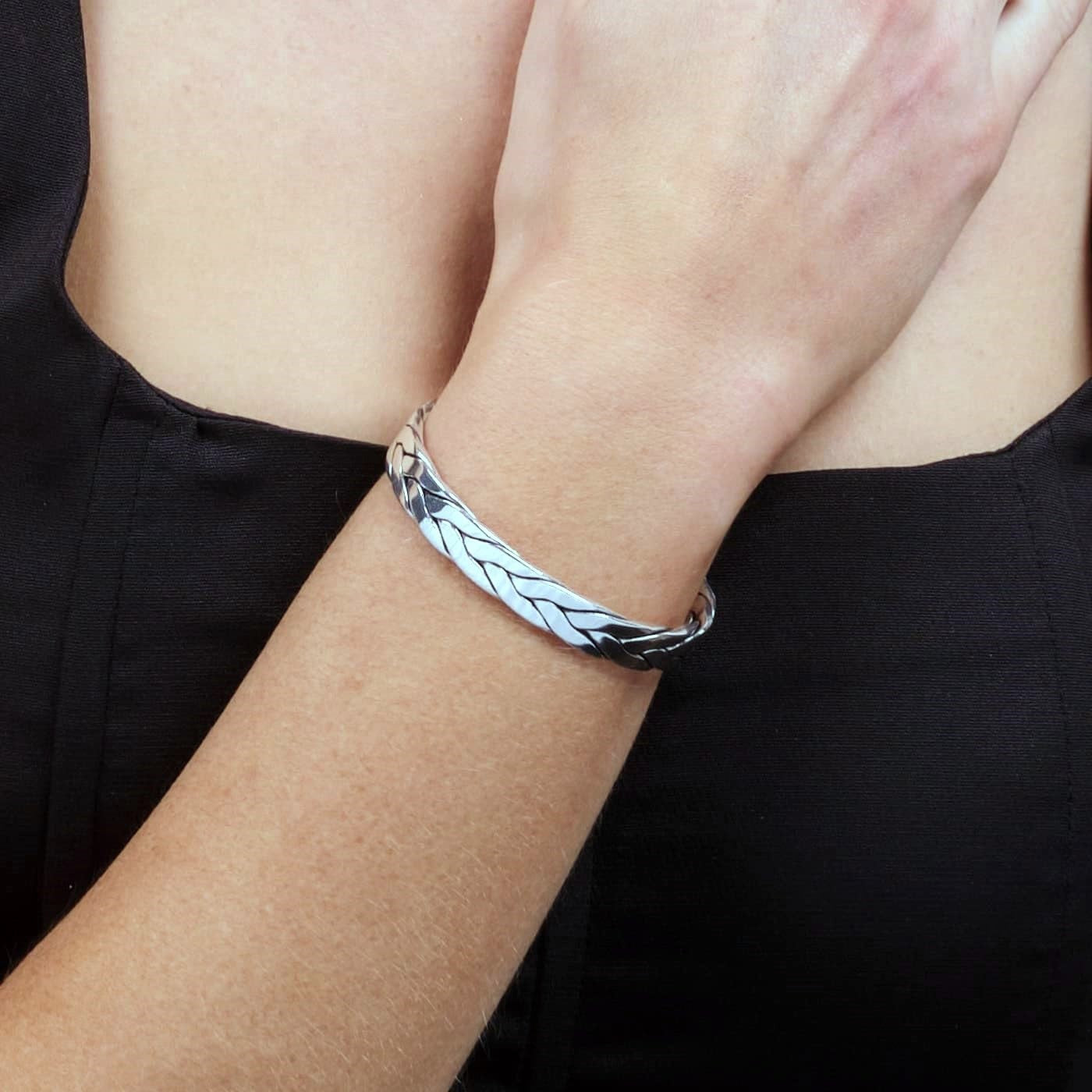 925 sterling sliver braided bangle bracelet on female model