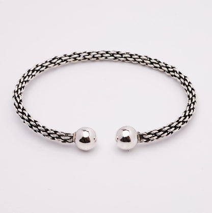 Women's Slim Rope Design Sterling Silver Bangle