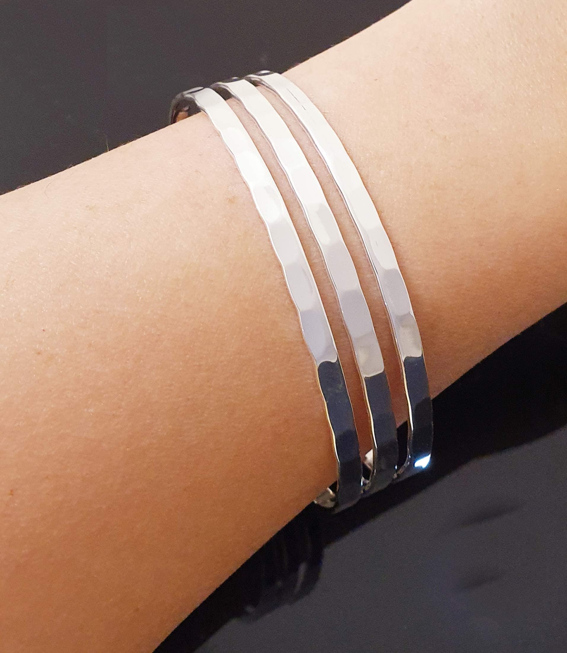 women's hammered silver bangle