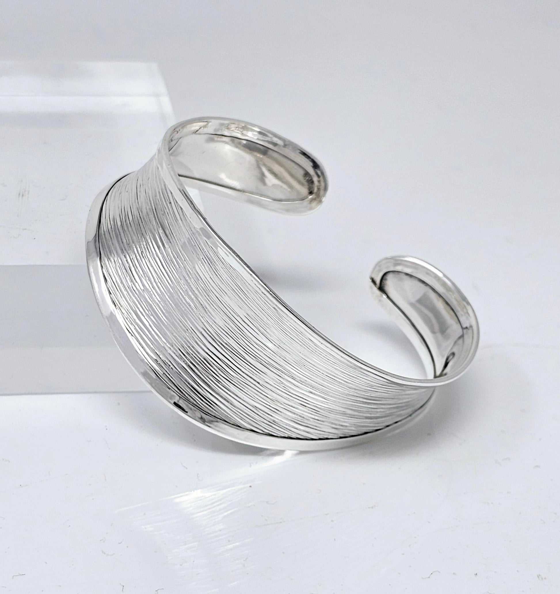 womens silver cuff 